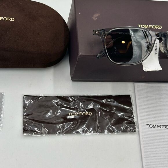 Unisex Tom Ford sunglasses TF1040D 20 C 52818140–2 made in Italy smoke/black - Picture 11 of 11